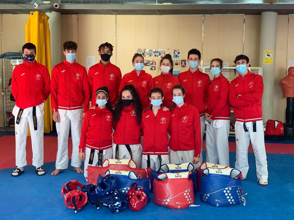 EL EQUIPO DE COMBATE A .... LEGAN&Eacute;S